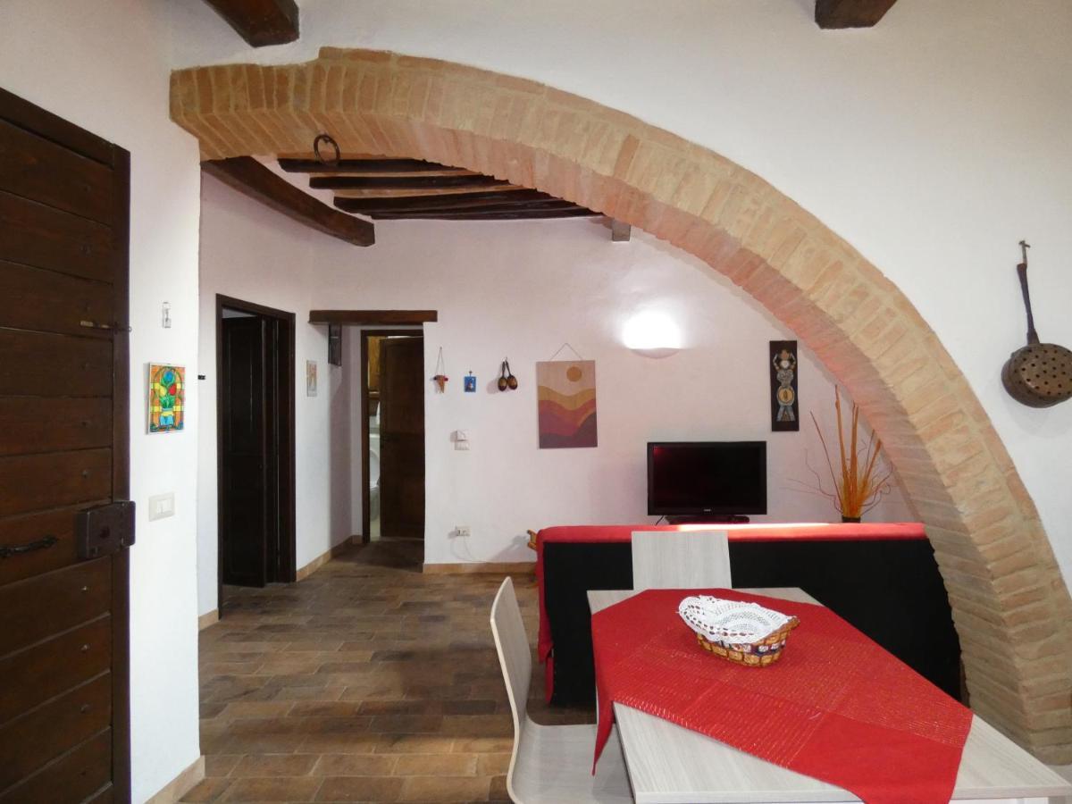 Scappo In Umbria, Porta Leone Villa Amelia Buitenkant foto