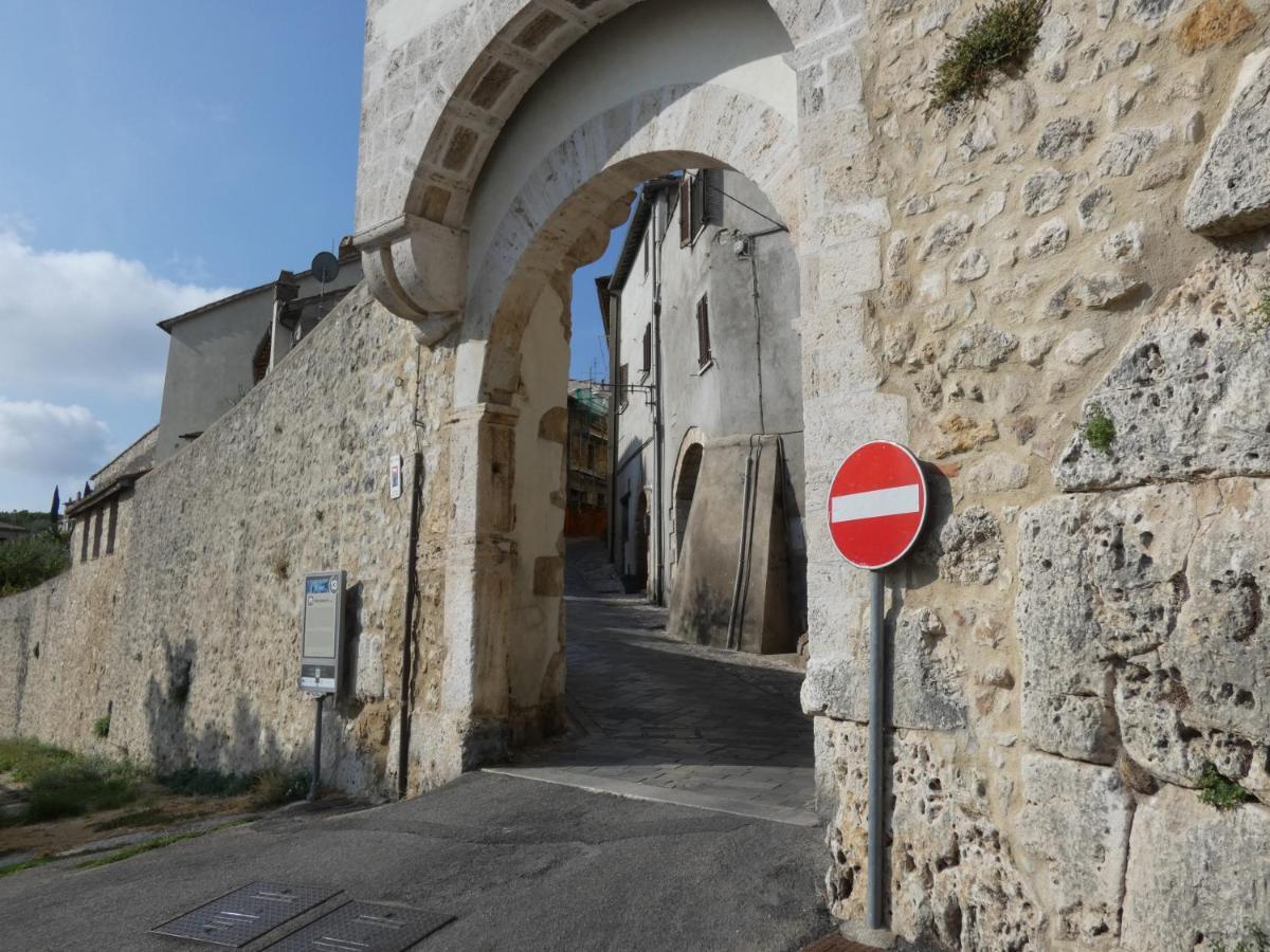 Scappo In Umbria, Porta Leone Villa Amelia Buitenkant foto